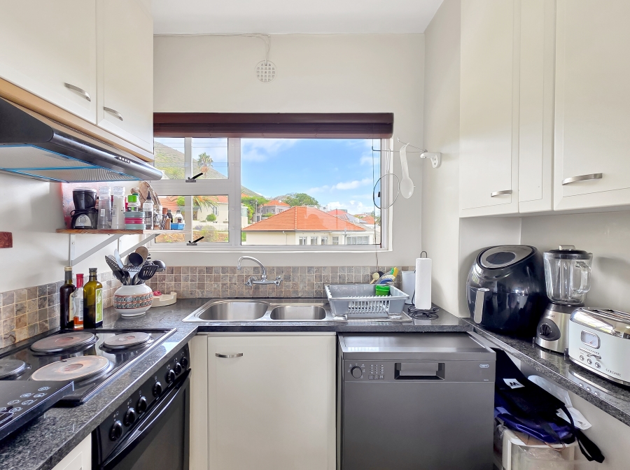 2 Bedroom Property for Sale in Green Point Western Cape